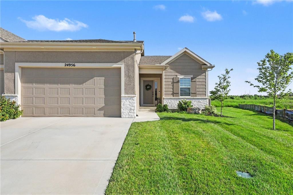 Listing Photo MLS #HMS2638434