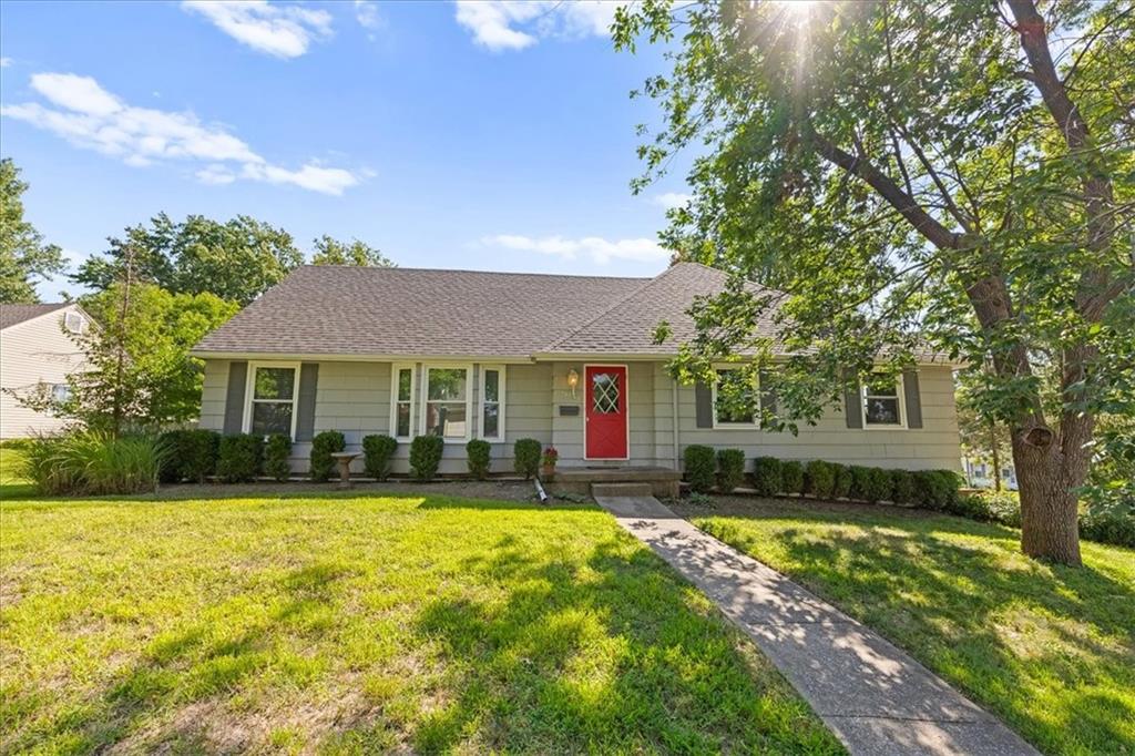 Listing Photo MLS #HMS2638943