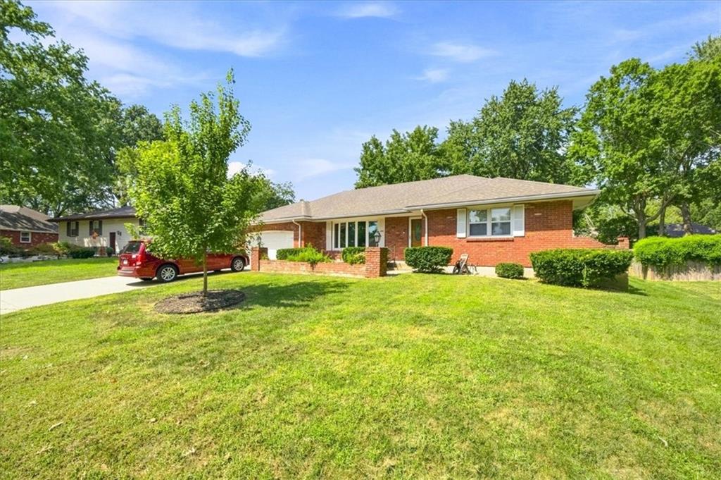 Listing Photo MLS #HMS2639035