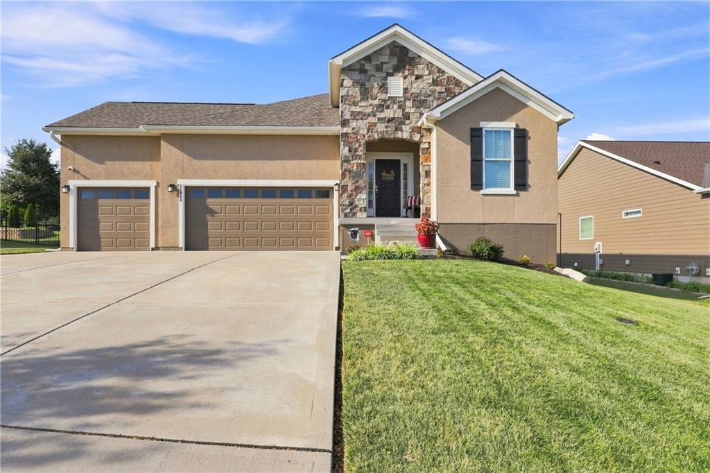 Listing Photo MLS #HMS2639797