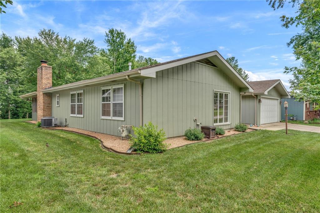 Listing Photo MLS #HMS2640169