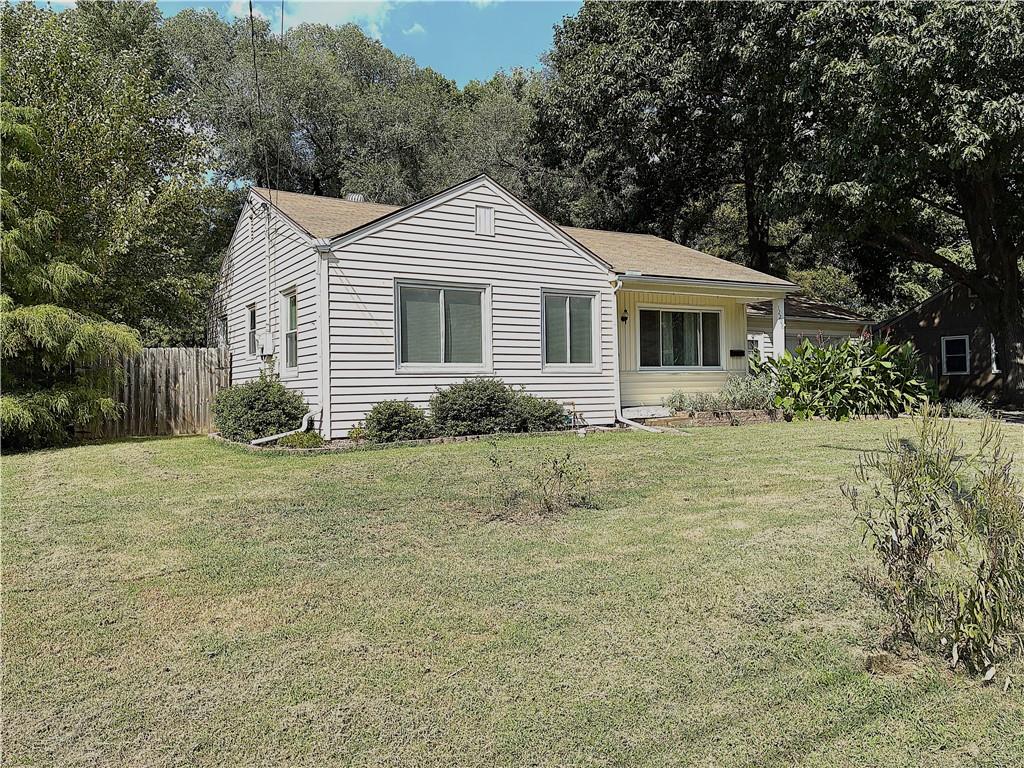 Listing Photo MLS #HMS2640562