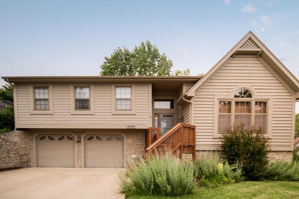 Listing Photo MLS #HMS2640676