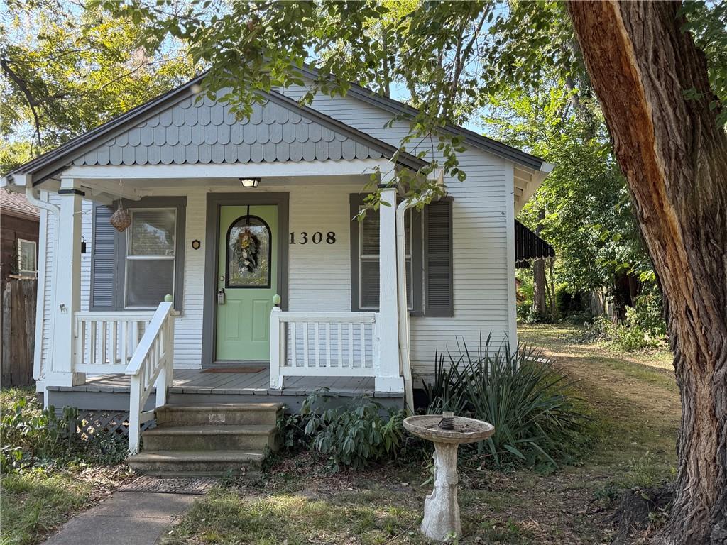 Listing Photo MLS #HMS2640796