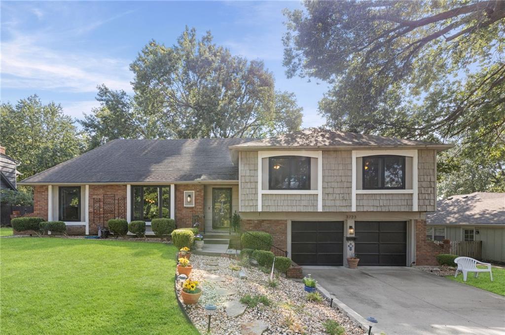 Listing Photo MLS #HMS2641178