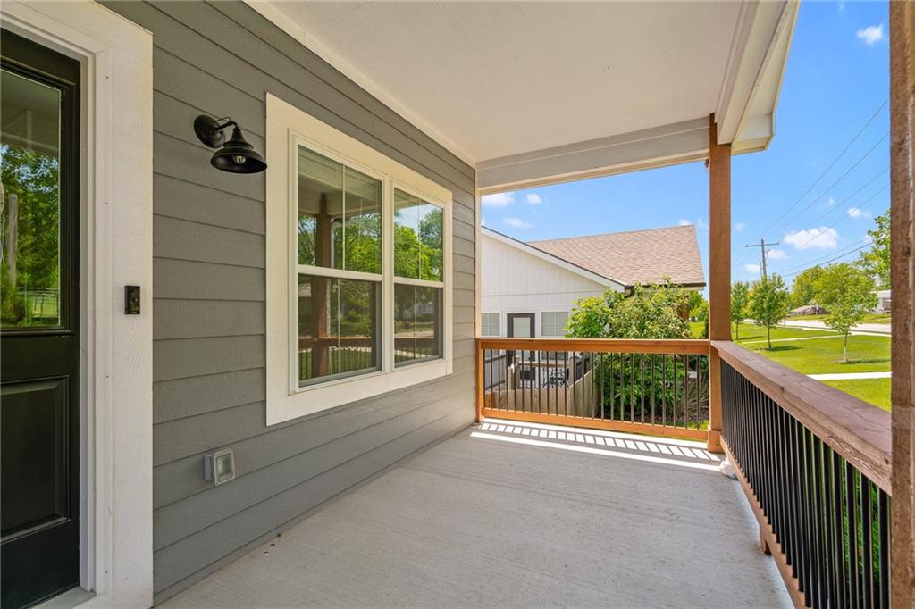 Listing Photo MLS #HMS2641790