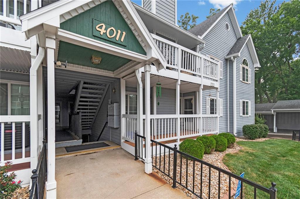 Listing Photo MLS #HMS2642943