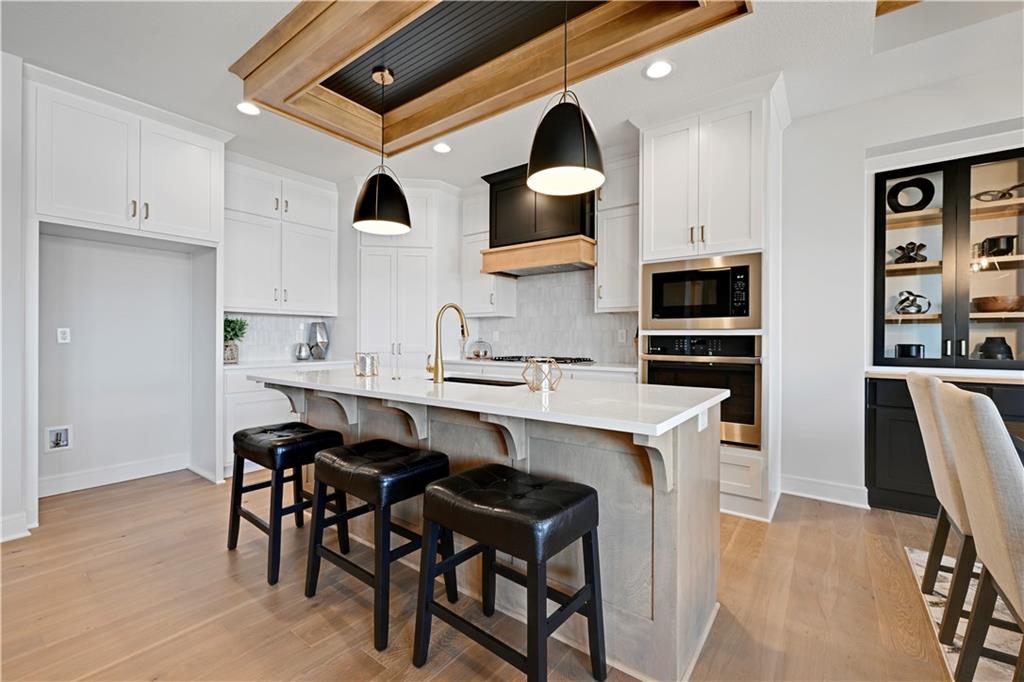 Listing Photo MLS #HMS2645602