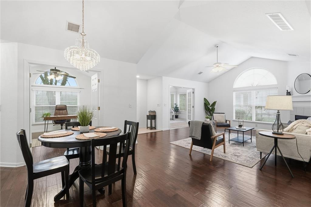 Listing Photo MLS #HMS2645686