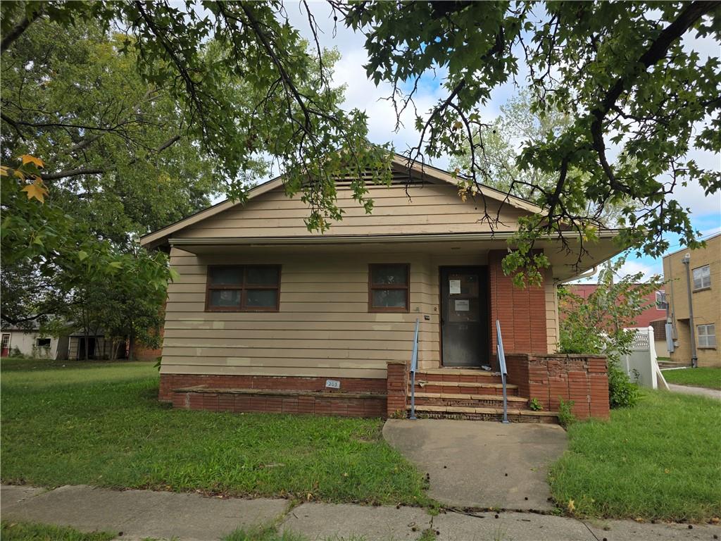 Listing Photo MLS #HMS2646905