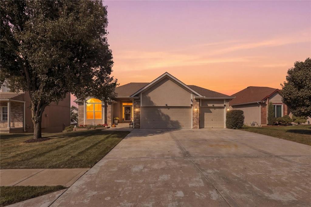 Listing Photo MLS #HMS2647318