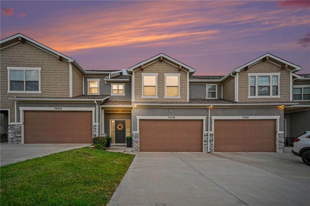 Listing Photo MLS #HMS2647357