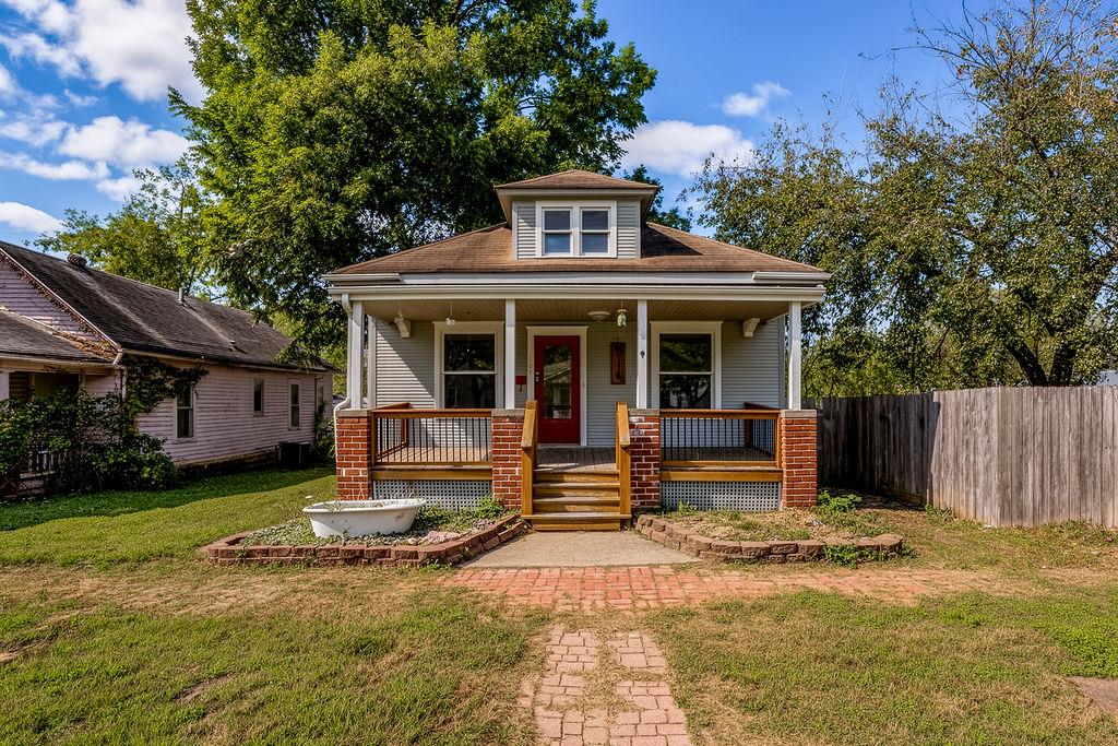 Listing Photo MLS #HMS2647644