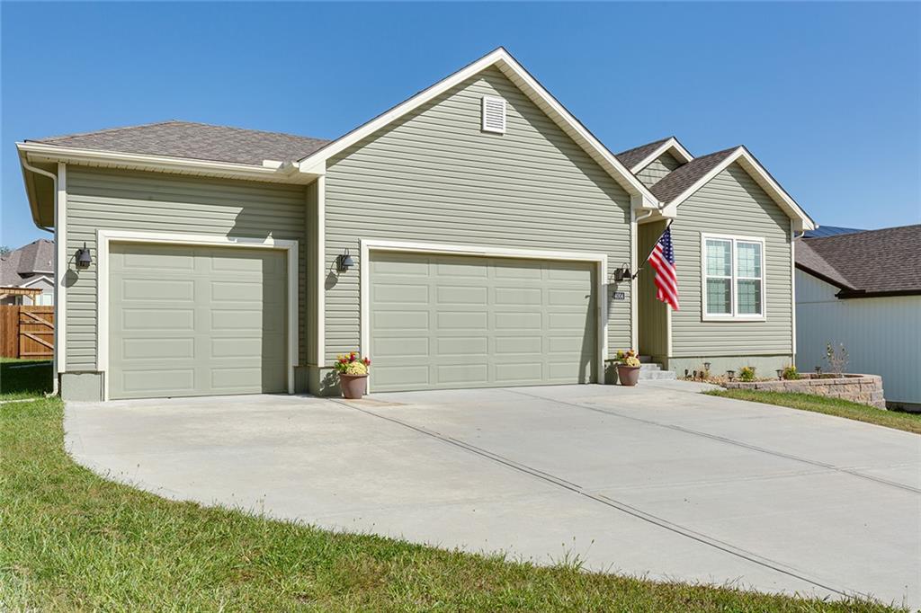 Listing Photo MLS #HMS2648800