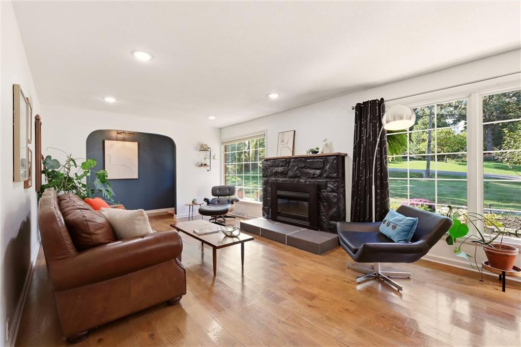 Listing Photo MLS #HMS2649012