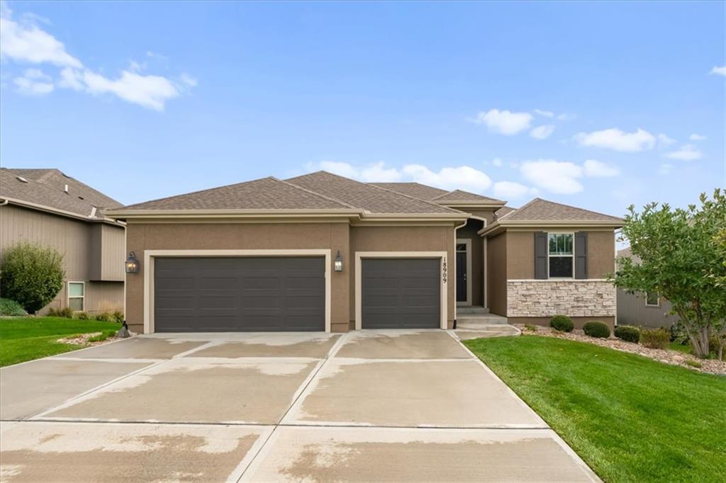 Listing Photo MLS #HMS2649046