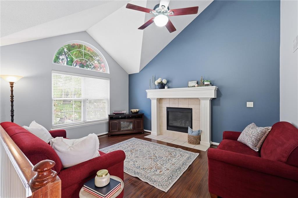 Listing Photo MLS #HMS2649142